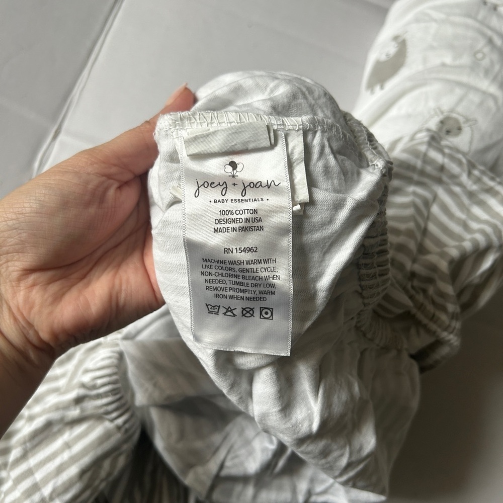 Stripes & Lamb Print Bassinet Sheets